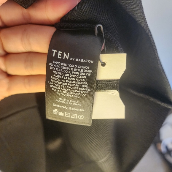 Aritzia Black Dress - Picture 5 of 8